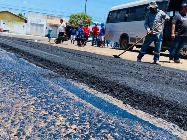 Prefeitura de Barras inicia obra de asfaltamento da via que liga bairros Santinho/Vila França