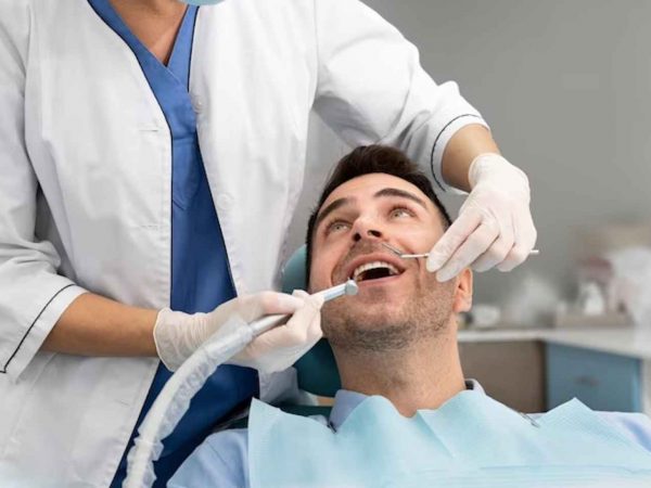 Prefeitura de Barras sanciona lei que aumenta valor do salário dos dentistas